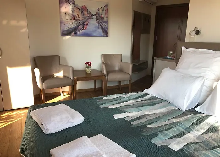 Casa de hóspedes Breeze 4*