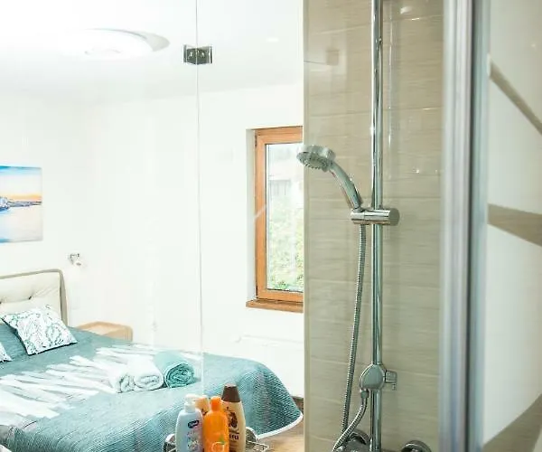 Casa de hóspedes Breeze 4*